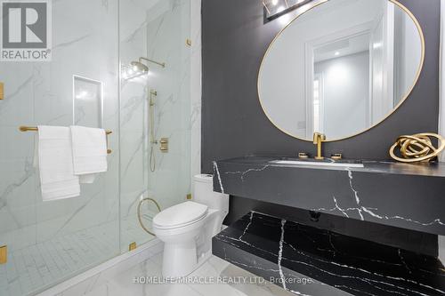 6 Stokes Drive, King, ON - Indoor Photo Showing Bathroom