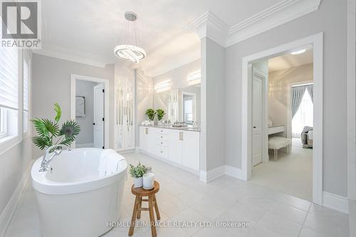 6 Stokes Drive, King, ON - Indoor Photo Showing Bathroom