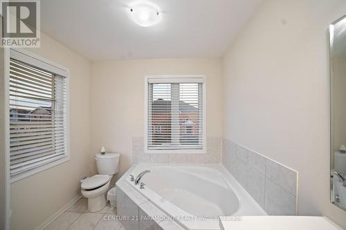 10 Piane Avenue, Brampton, ON - Indoor Photo Showing Bathroom