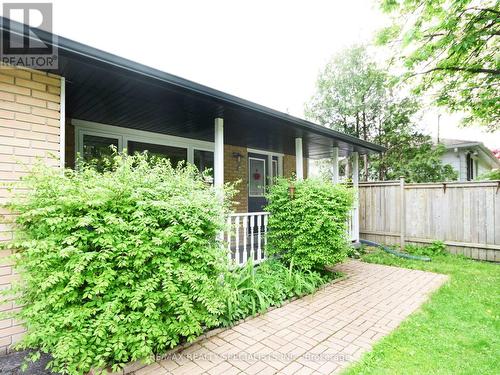 2054 Davebrook Rd, Mississauga, ON - Outdoor With Deck Patio Veranda