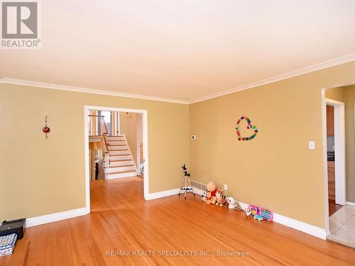 2054 Davebrook Rd, Mississauga, ON - Indoor Photo Showing Other Room