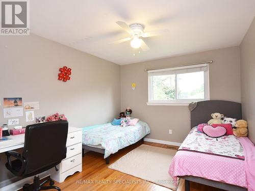 2054 Davebrook Road, Mississauga, ON - Indoor Photo Showing Bedroom