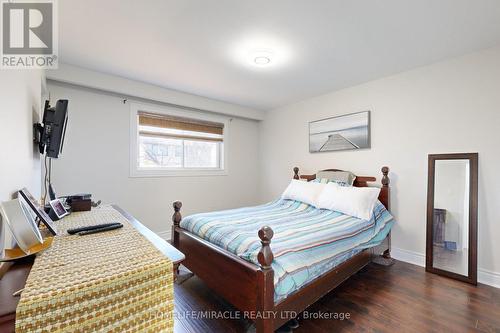 311 Fiona Terr, Mississauga, ON - Indoor Photo Showing Bedroom