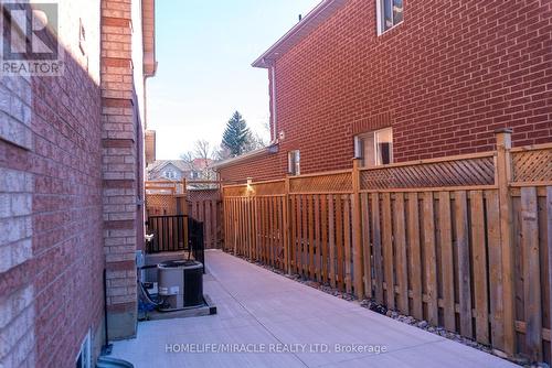 42 Lockwood Rd, Brampton, ON - Outdoor With Exterior