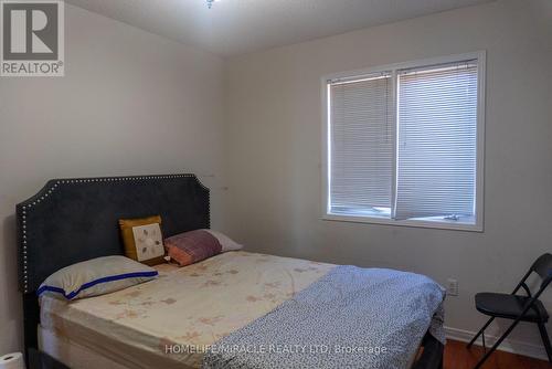 42 Lockwood Rd, Brampton, ON - Indoor Photo Showing Bedroom