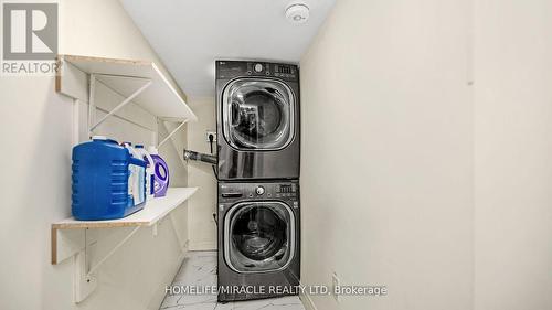 46 Velvet Grass Lane, Brampton, ON - Indoor Photo Showing Laundry Room