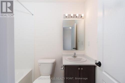 3924 Koenig Rd, Burlington, ON - Indoor Photo Showing Bathroom