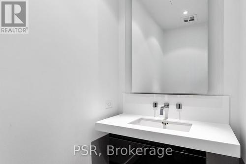 #Ph1001 -500 Wellington St W, Toronto, ON - Indoor Photo Showing Bathroom