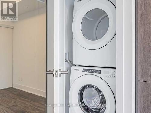 3701 - 403 Church Street, Toronto, ON - Indoor Photo Showing Laundry Room
