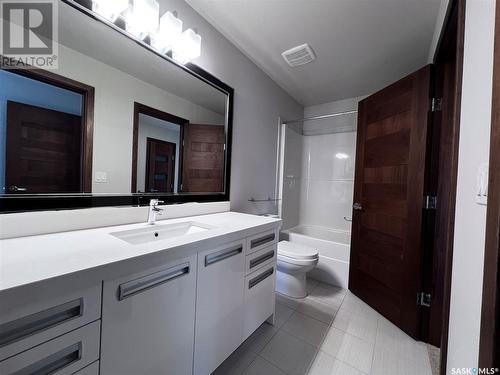419 1303 Paton Crescent, Saskatoon, SK - Indoor Photo Showing Bathroom