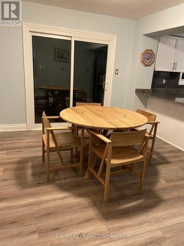 6 Lady Diana Crt, Whitchurch-Stouffville, ON - Indoor Photo Showing Dining Room