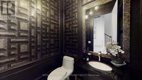 23 Richard Serra Crt, King, ON - Indoor Photo Showing Bathroom