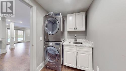 23 Richard Serra Crt, King, ON - Indoor Photo Showing Laundry Room