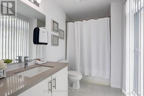 #116 -2490 Old Bronte Rd, Oakville, ON - Indoor Photo Showing Bathroom