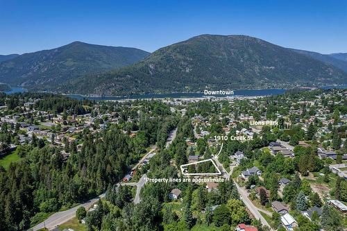 1910 Creek Street, Nelson, BC - Outdoor With View