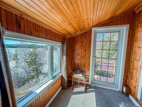 326 Birchgrove Road, Blindfold Lake, Kenora, ON - Indoor Photo Showing Other Room
