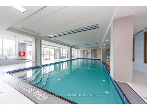 905-7165 Yonge St, Markham, ON - Indoor Photo Showing Other Room With In Ground Pool