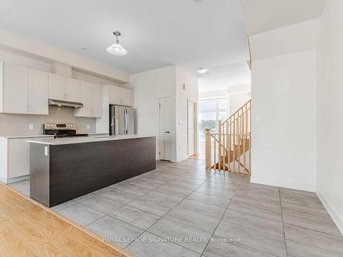 119 Carpaccio Ave, Vaughan, ON - Indoor Photo Showing Kitchen