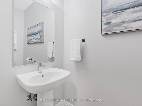 304 Silk Twist Dr, East Gwillimbury, ON - Indoor Photo Showing Bathroom
