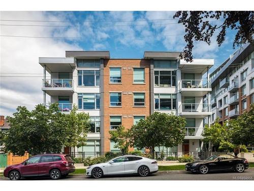 303-640 Michigan St, Victoria, BC - Outdoor With Balcony With Facade