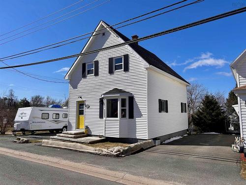 11 Mechanic Street, Springhill, NS 