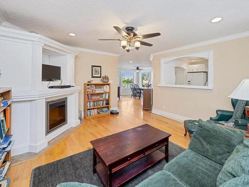 1446 Chilco Rd, Crofton, BC - Indoor Photo Showing Living Room With Fireplace