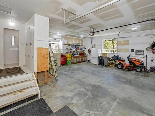 1446 Chilco Rd, Crofton, BC - Indoor Photo Showing Garage