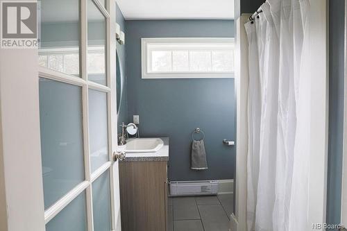 2384 Rothesay Road, Rothesay, NB - Indoor Photo Showing Bathroom