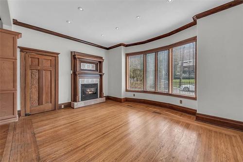 37 Spruceside Avenue, Hamilton, ON - Indoor With Fireplace