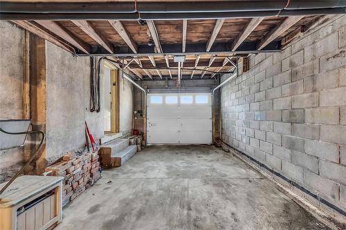 37 Spruceside Avenue, Hamilton, ON - Indoor Photo Showing Garage