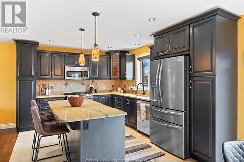 1384 Girard Drive, Lakeshore, ON - Indoor Photo Showing Kitchen With Upgraded Kitchen