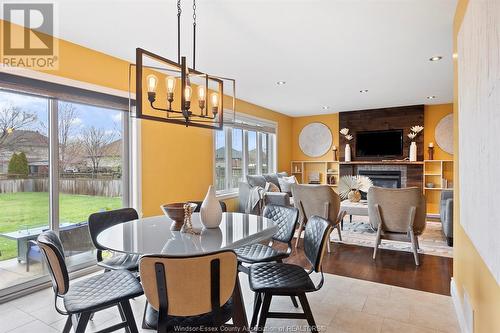 1384 Girard Drive, Lakeshore, ON - Indoor Photo Showing Dining Room