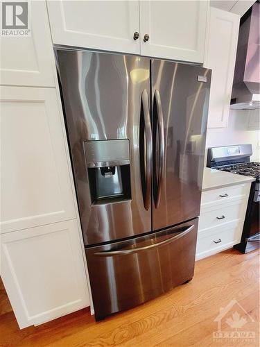 Fridge with water/ice dispenser & bottom freezer - 653 Bayview Drive, Constance Bay, ON - Indoor Photo Showing Kitchen