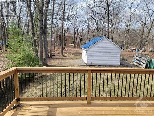 13'6" x 12'2" back deck - 653 Bayview Drive, Constance Bay, ON - Outdoor With Deck Patio Veranda