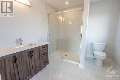 724 Walton Street, Cornwall, ON - Indoor Photo Showing Bathroom