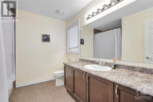 537 Sunlit Circle, Ottawa, ON - Indoor Photo Showing Bathroom