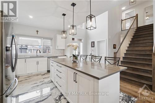 617 Cobalt Street, Clarence-Rockland, ON - Indoor Photo Showing Kitchen With Upgraded Kitchen