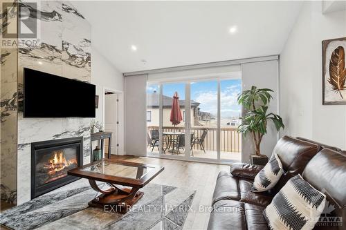 617 Cobalt Street, Clarence-Rockland, ON - Indoor Photo Showing Living Room With Fireplace