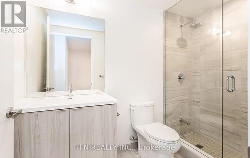 5707 - 138 Downes Street, Toronto, ON - Indoor Photo Showing Bathroom