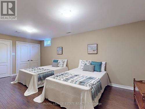 1 Kootenay Rdge, Vaughan, ON - Indoor Photo Showing Bedroom