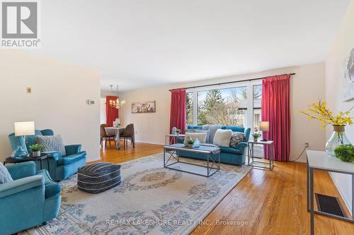 239 Queen Street, Cobourg, ON - Indoor Photo Showing Living Room