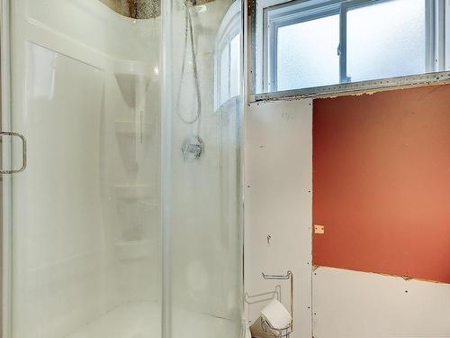 Salle de bains - 266 Rue Roy, Beauharnois, QC - Indoor Photo Showing Bathroom