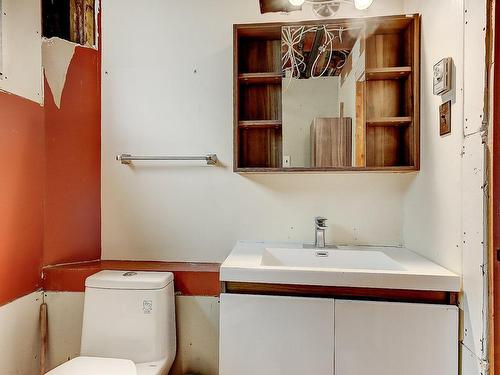 Bathroom - 266 Rue Roy, Beauharnois, QC - Indoor Photo Showing Bathroom