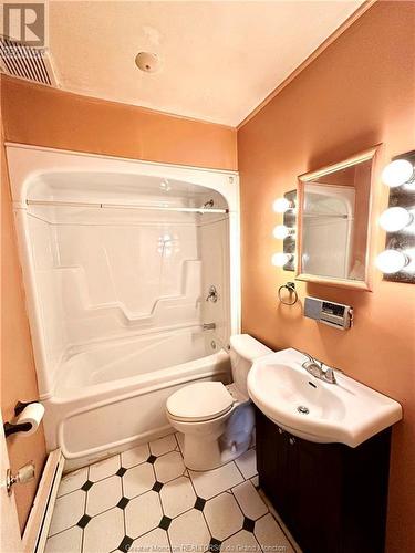 34 Chandler Shore Rd, Shediac Cape, NB - Indoor Photo Showing Bathroom