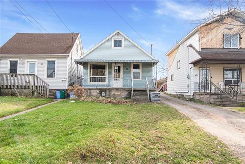 8 Merchison Avenue, Hamilton, ON - Outdoor With Deck Patio Veranda With Facade