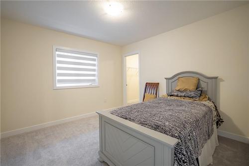 131 Lilac Circle, Caledonia, ON - Indoor Photo Showing Bedroom