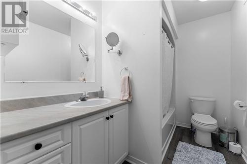 231 Willoughby Crescent, Pembroke, ON - Indoor Photo Showing Bathroom