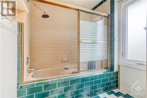 49 Rich Little Drive, Ottawa, ON - Indoor Photo Showing Bathroom