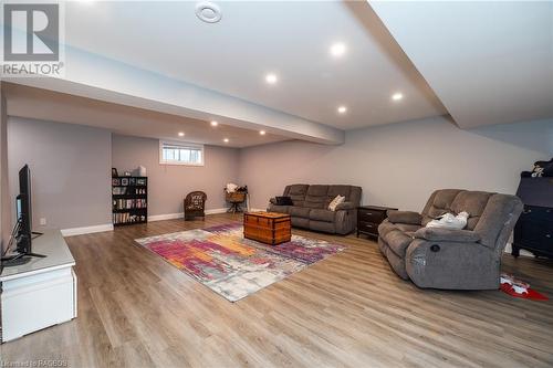 133 Hawthorn Crescent, Kemble, ON - Indoor Photo Showing Other Room