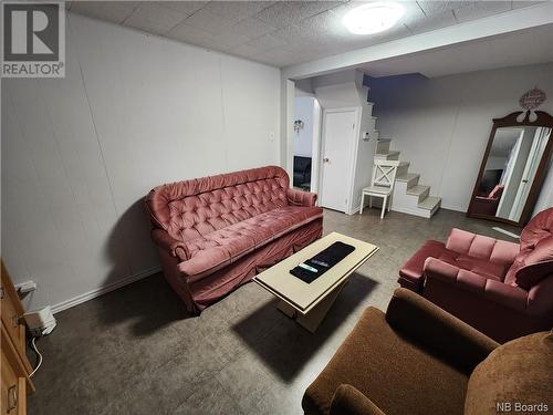 99 St-Georges Avenue, Edmundston, NB - Indoor Photo Showing Living Room